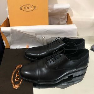 Tod’s dress shoes brand new size 6 leather
